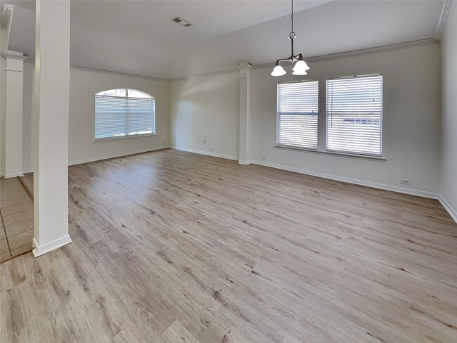 Photo - 19215 Mustang Pointe Ln