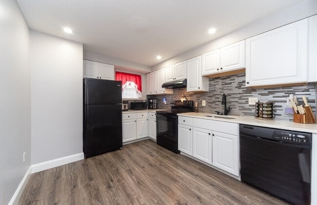 Photo - 180 Main St Unidad 6109