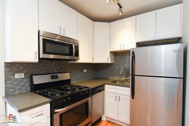 Photo - 2424 N Kedzie Blvd Unit M08H