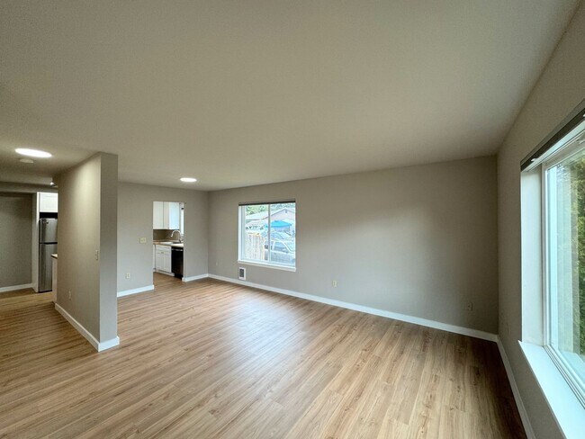 Photo - RGL Properties - 9614-9616 Unit 9614