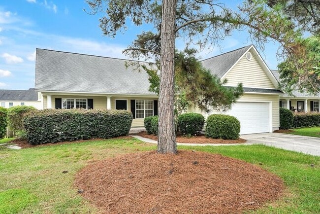 Photo - Leland Wedgewood at Lanvale community, Great open floor plan, on level, hardwoods, fire place, ma...