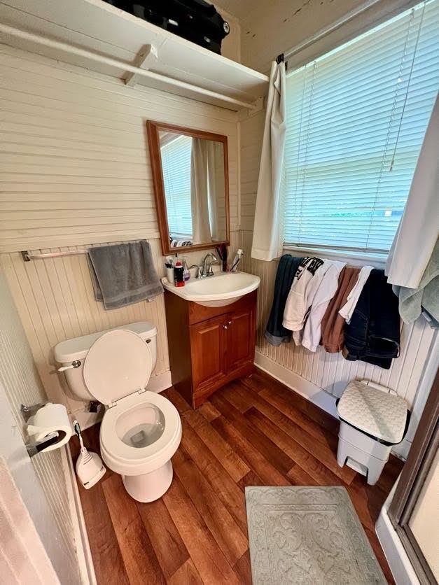 Photo - 428 Richards St NW