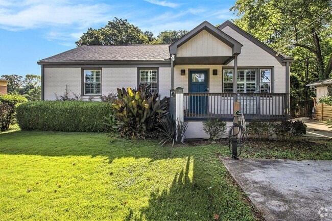 Building Photo - Fully Renovated Smart Home | EV Ready | Au...