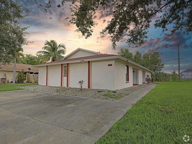 Building Photo - Duplex Cape Coral 2320-B Unit 2320 SE 6th Lane, B Rental