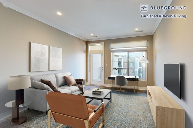 Building Photo - 240 E Shore Rd