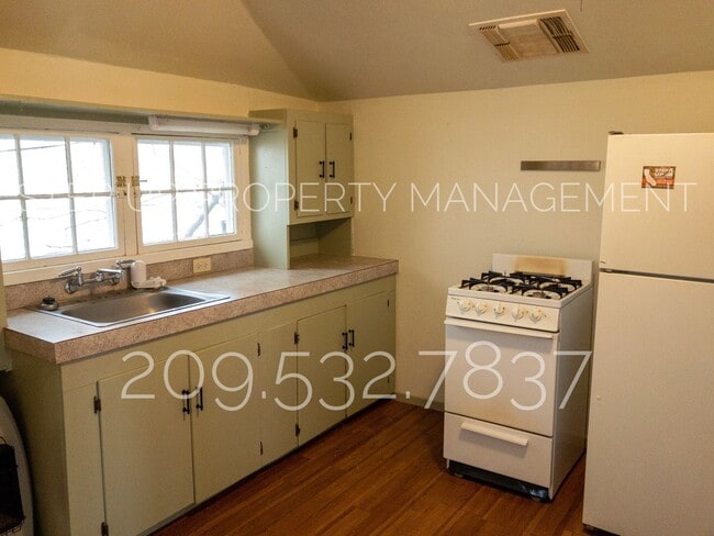 Photo - Charming 1 Bedroom 1 Bath Cottage In Downtown Sonora!!!!!