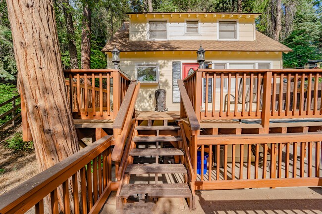 Photo - 883 Kuffel Canyon Rd