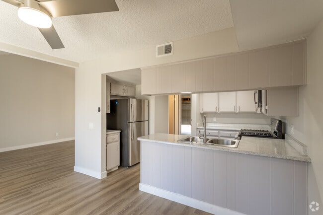 3HAB, 3BA - 1.298 ft² - Cero Townhomes