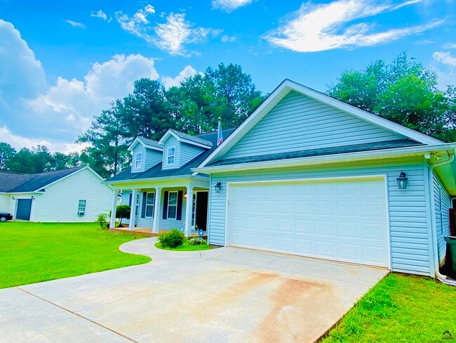 Photo - 202 Chimney Rock Rd