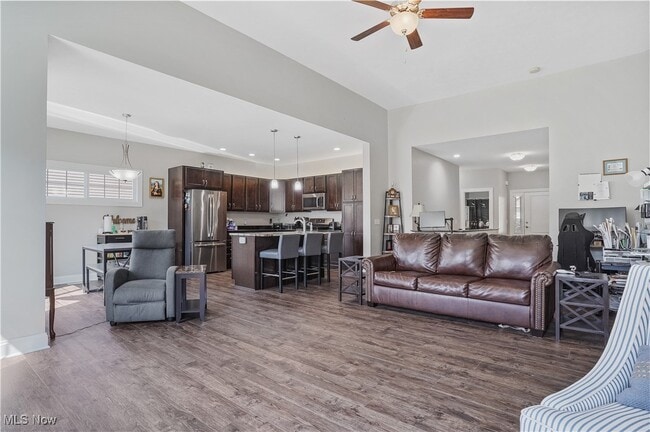 Photo - 341 Alexis Ln
