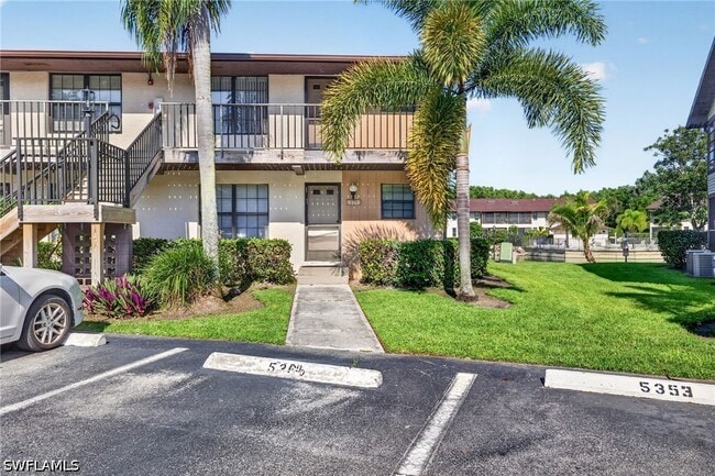 Building Photo - 5365 Treetops Dr Unit S206