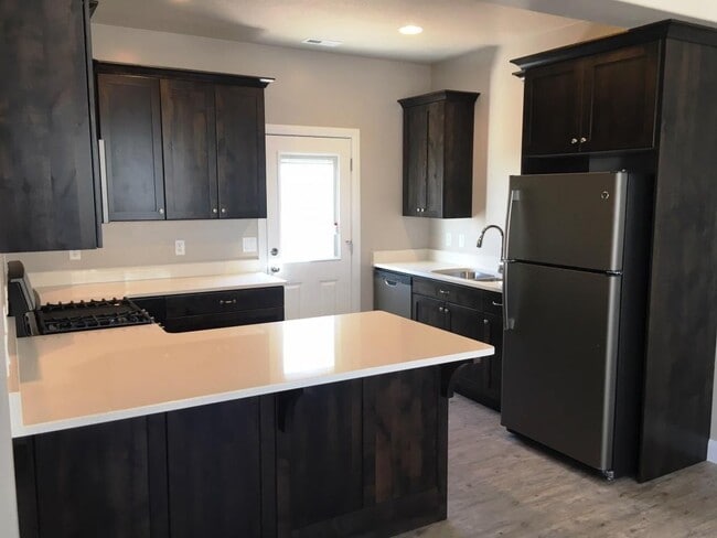 Photo - 314 N 300 W