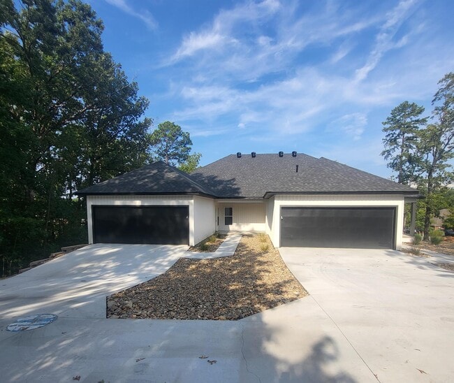 Photo - 1801 Aldersgate Rd House