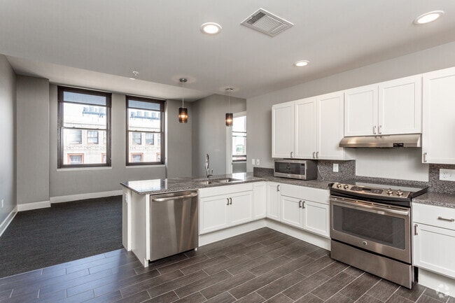 2BR 920 SF - Kitchen & Living Room