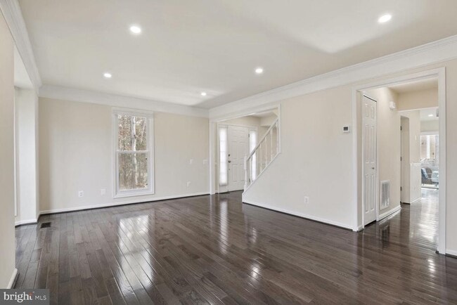 Building Photo - 43840 Laburnum Square