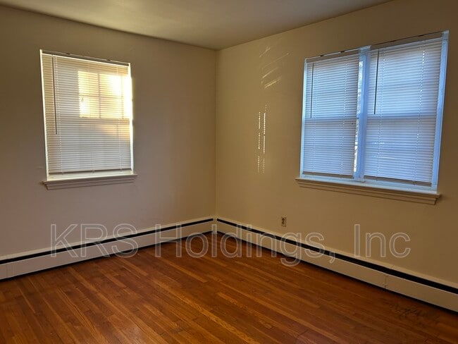 Photo - 383 Monticello Ave