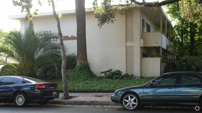 Photo - Desiree Apartments