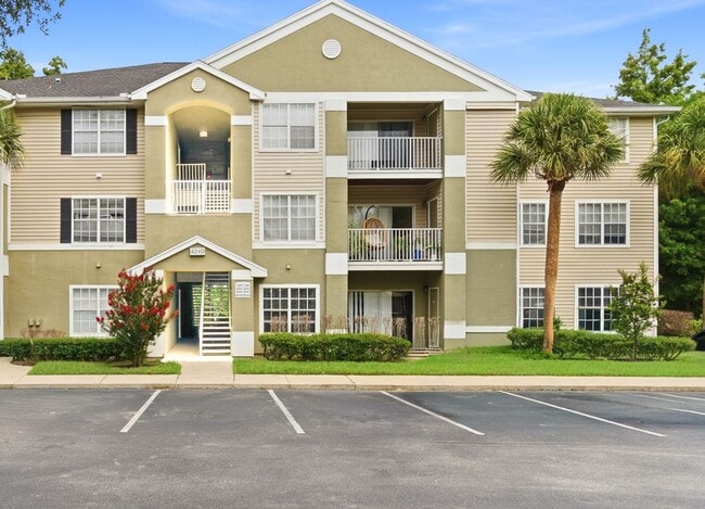 Building Photo - 4240 Summer Landing Dr