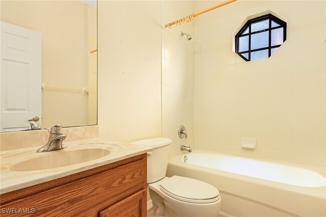 Building Photo - 7780 Woodbrook Cir Unit 2704