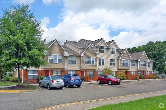 Photo - The Suites at Port Warwick