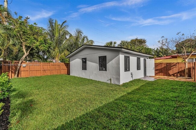 Photo - 1123 NE 1st Ave. Unit 2