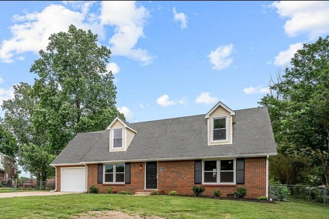 Building Photo - 809 Margret Dr