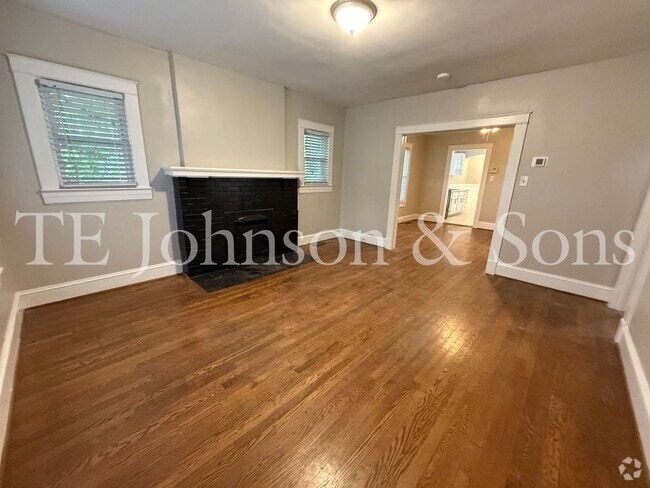 Building Photo - 2 Bedroom Home in Washington Park