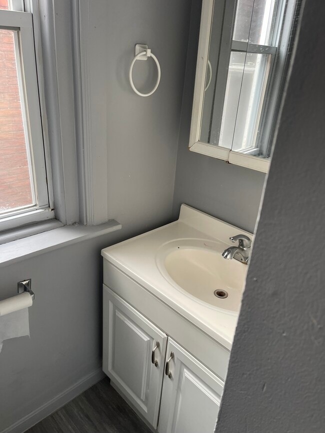 Photo - 1340 Herr St Unidad 2