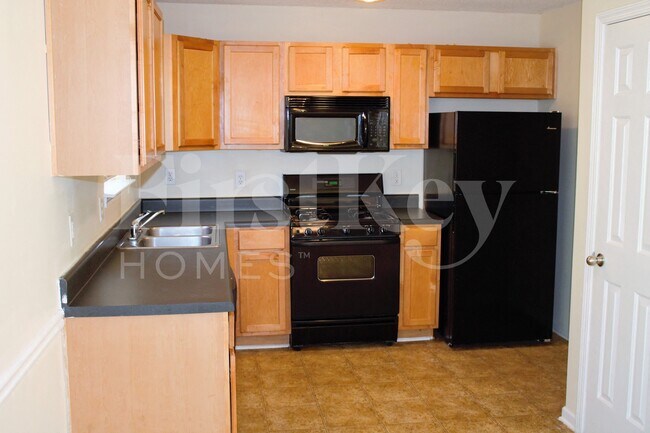 Photo - 141 Edison Dr