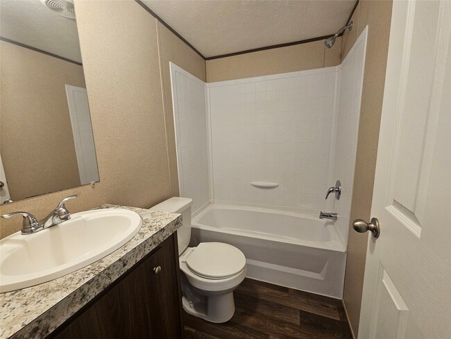 Building Photo - 16299 Crockett Martin Ests Dr