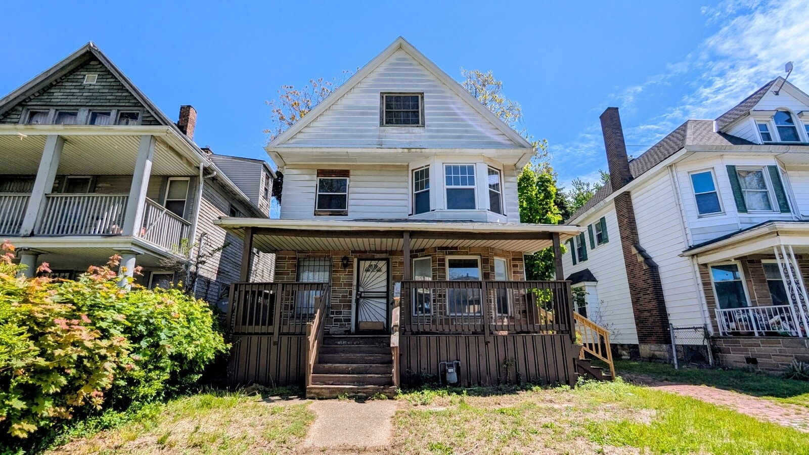 Discover this four-bedroom, two-bath home in Cleveland - Discover this four-bedroom, two-bath home in Cleveland