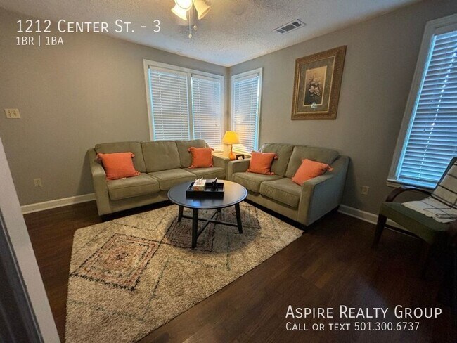 Photo - 1212 Center St Unit 3