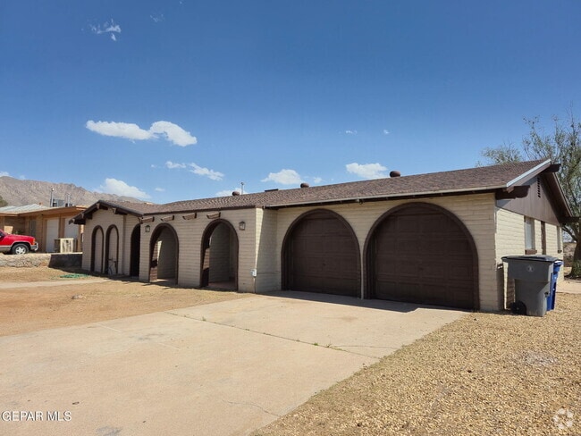 Building Photo - 6644 Mariposa Dr Rental