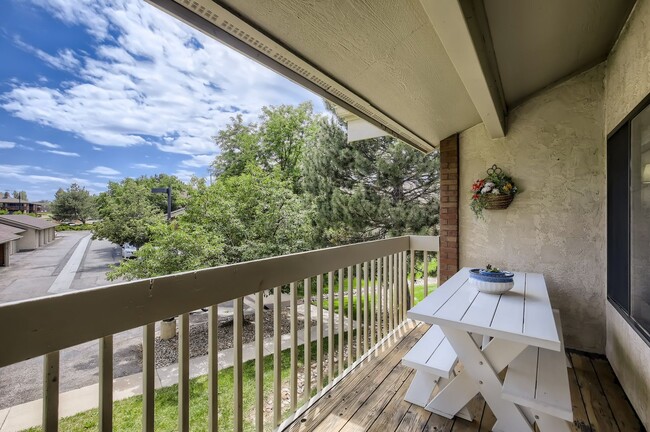 Photo - Turnkey 2 BDR/2BA Boulder Condo