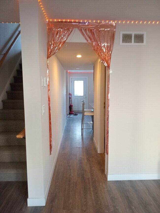 Photo - 338-338 Albert St