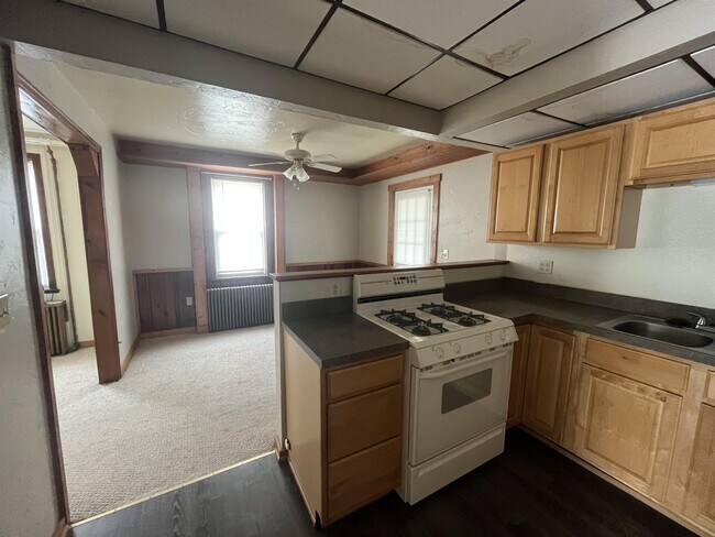 Photo - 207 Sycamore St