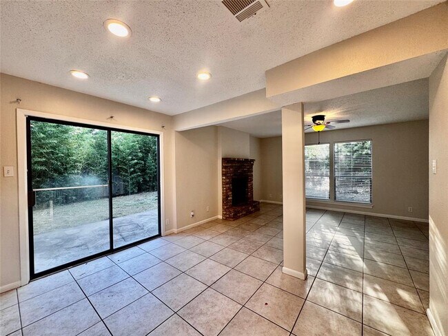Photo - 8106 Hood Cir