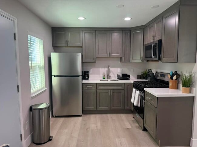 52 S 10th St Unit 3