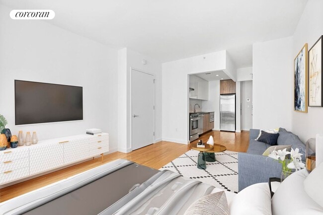 Photo - 247 N 7th St