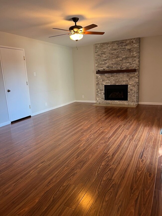 Photo - 1393 El Dorado Dr