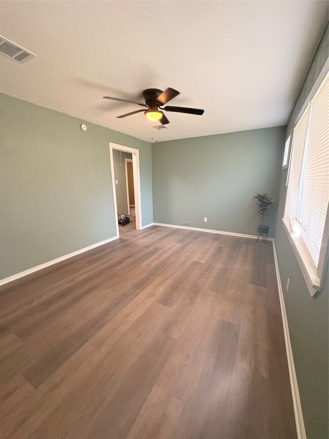 Building Photo - 4323 Groton Dr