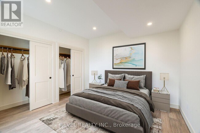 Photo - 4390 Hillview Dr Unit 302