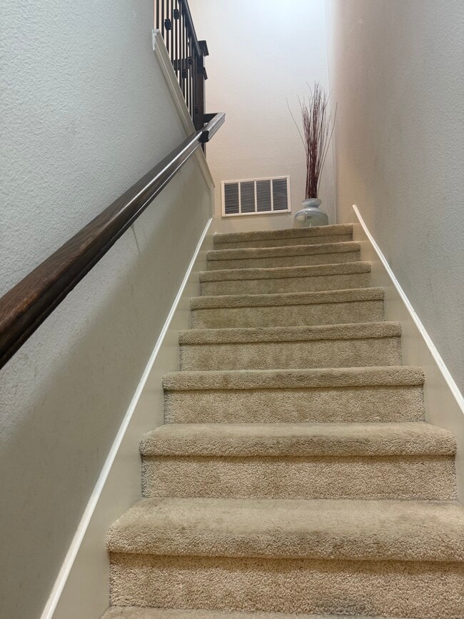 Photo - 557 Reale Dr Casa Adosada