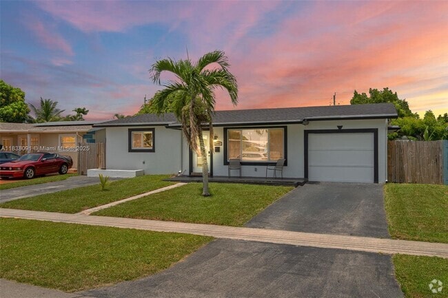 Building Photo - 2485 NW 84th Way Rental