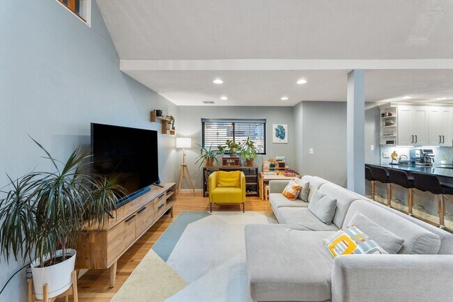 Photo - 890 Winthrop Ave Unidad 2