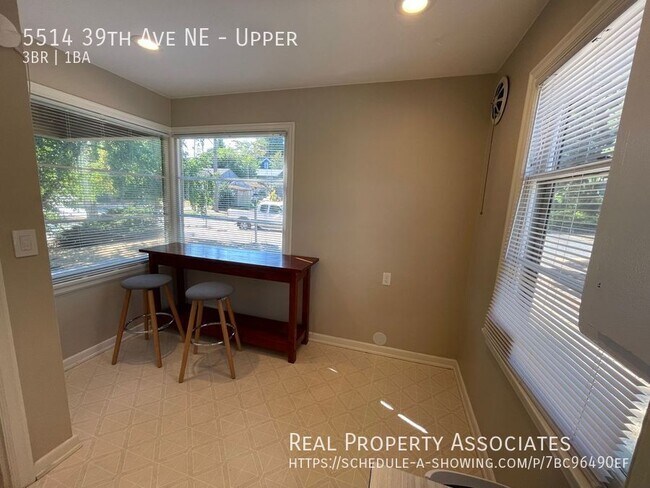 Photo - 5514 39th Ave NE Unit Upper