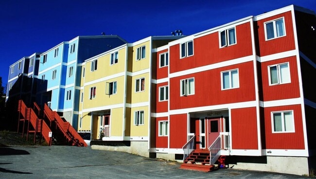 Building Photo - Bison Hill Townhomes