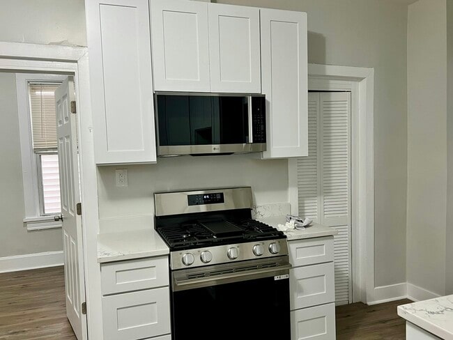 Photo - 1742 N Saint Louis Ave Unit 2