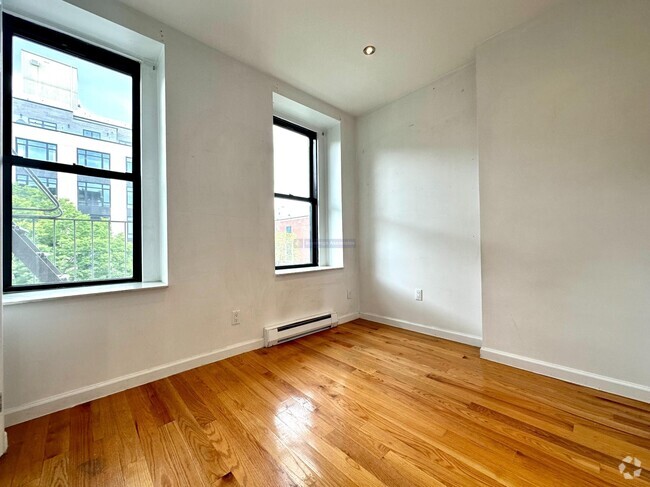 Building Photo - 953 Columbus Ave Unit 1S Rental