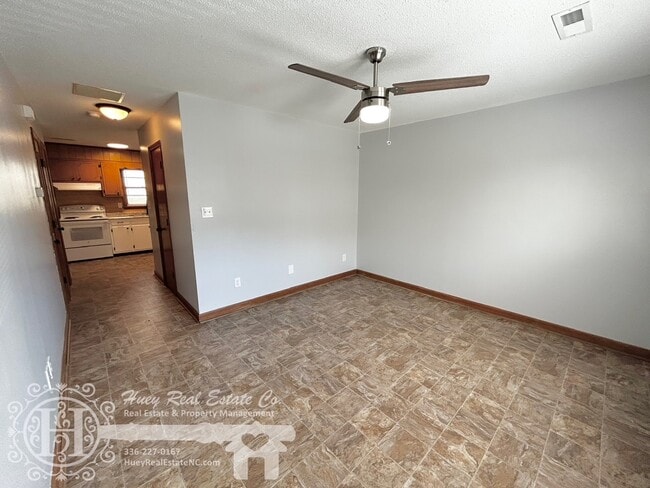 Photo - 296 7th St Unit Apt 3